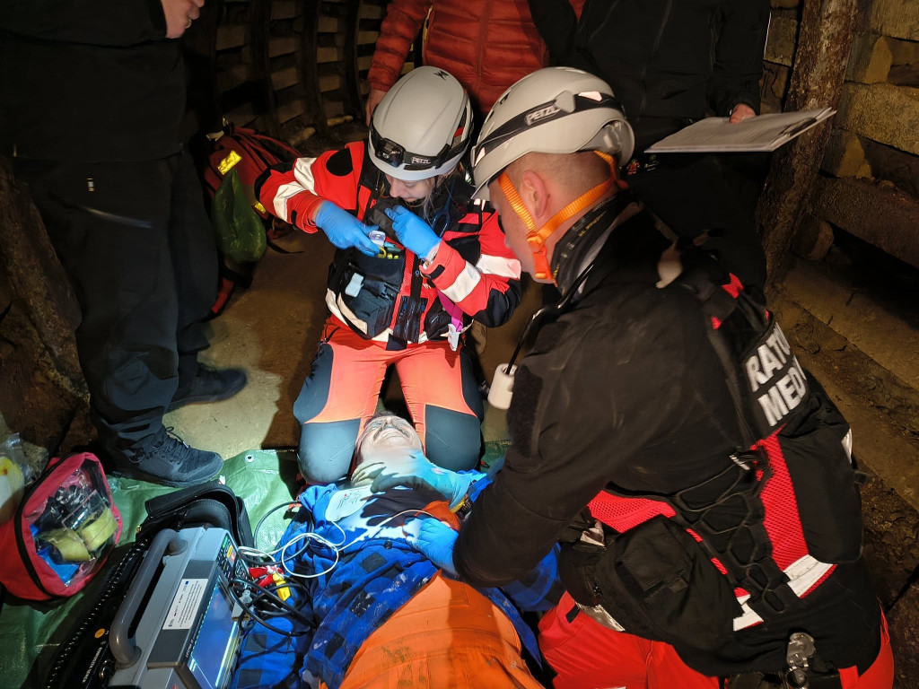 Stres, chaos i walka o życie. Tak szkolą się ratownicy