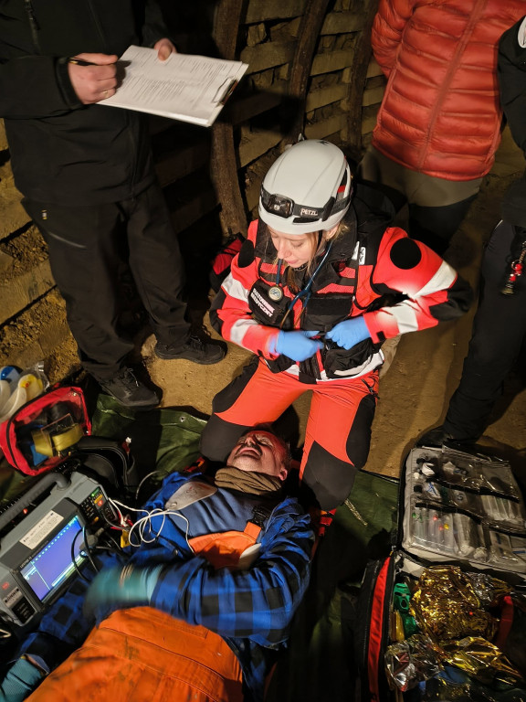 Stres, chaos i walka o życie. Tak szkolą się ratownicy