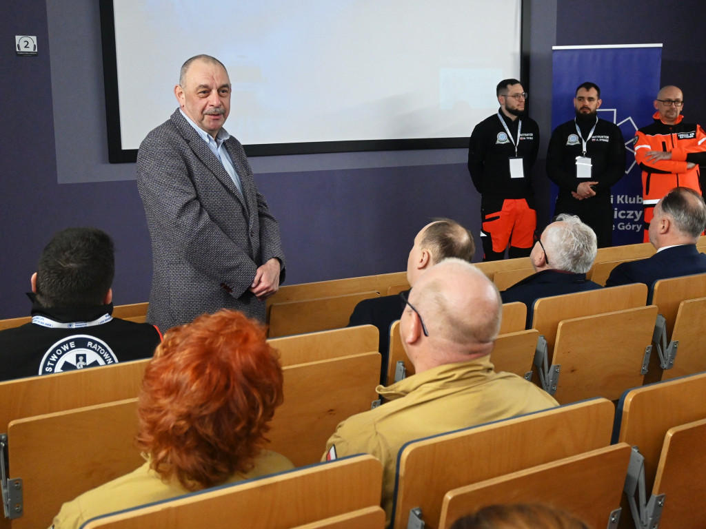 Stres, chaos i walka o życie. Tak szkolą się ratownicy