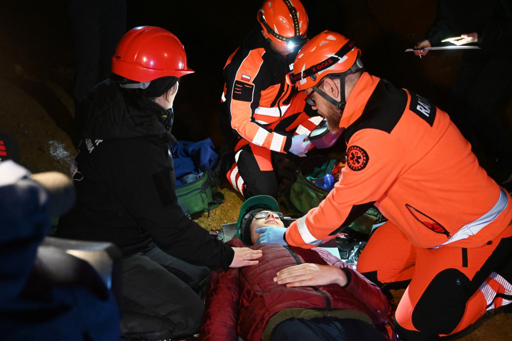 Stres, chaos i walka o życie. Tak szkolą się ratownicy