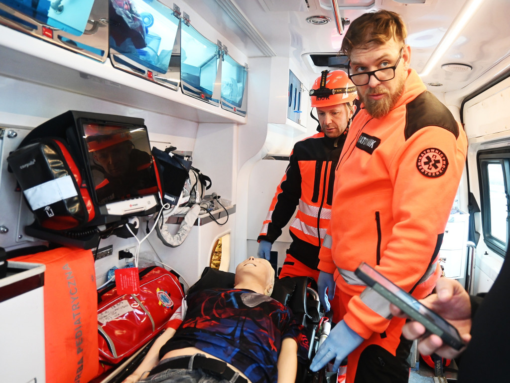 Stres, chaos i walka o życie. Tak szkolą się ratownicy