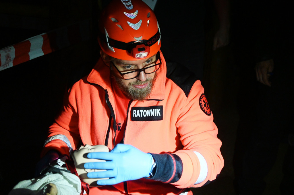 Stres, chaos i walka o życie. Tak szkolą się ratownicy