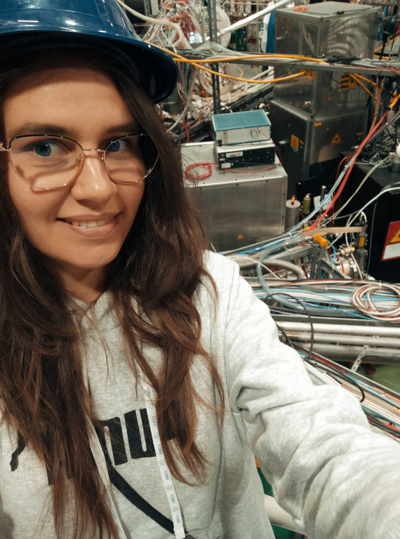 Nauczycielka z Sorbony w centrum badań jądrowych