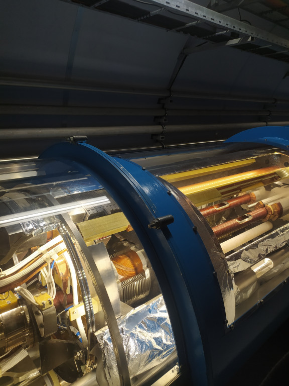 Nauczycielka z Sorbony w centrum badań jądrowych