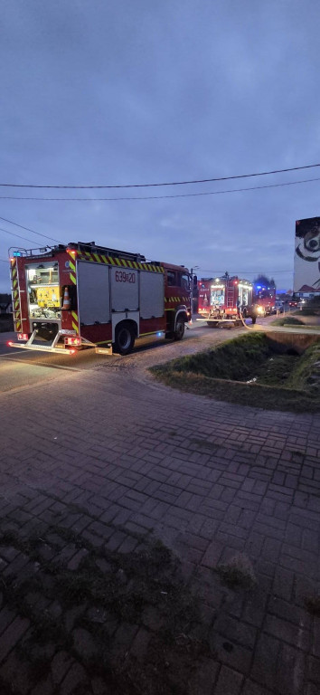 Świerklaniec. Pożar gasiły 4 zastępy strażaków