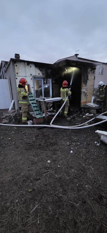 Świerklaniec. Pożar gasiły 4 zastępy strażaków