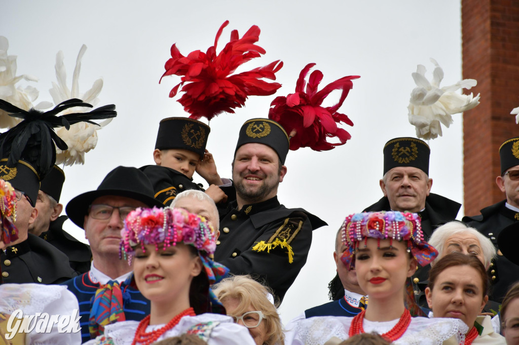 Radzionków. Wielkanocna tradycja w stroju regionalnym