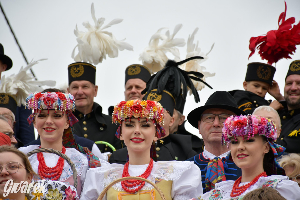 Radzionków. Wielkanocna tradycja w stroju regionalnym