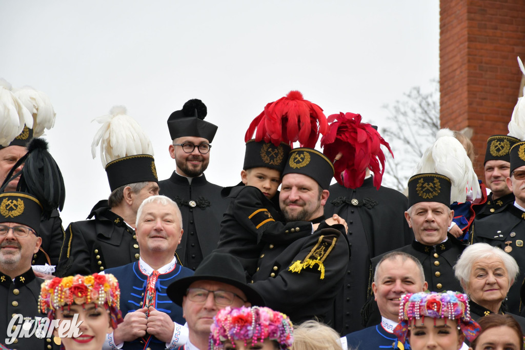Radzionków. Wielkanocna tradycja w stroju regionalnym