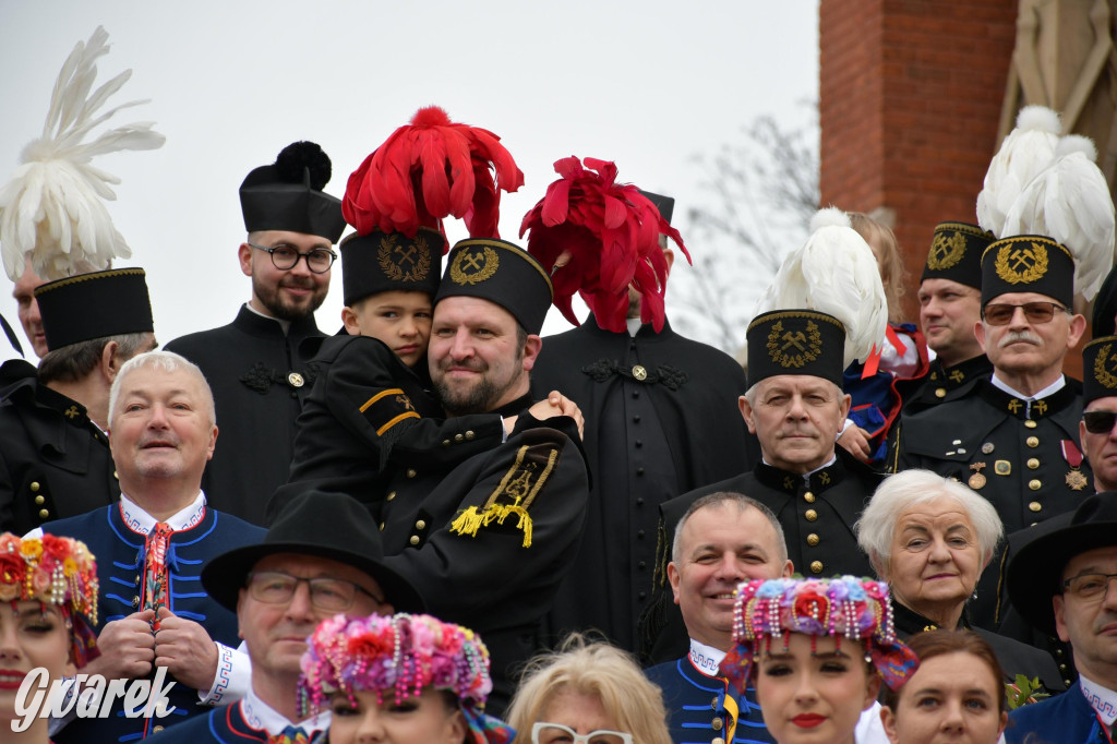 Radzionków. Wielkanocna tradycja w stroju regionalnym