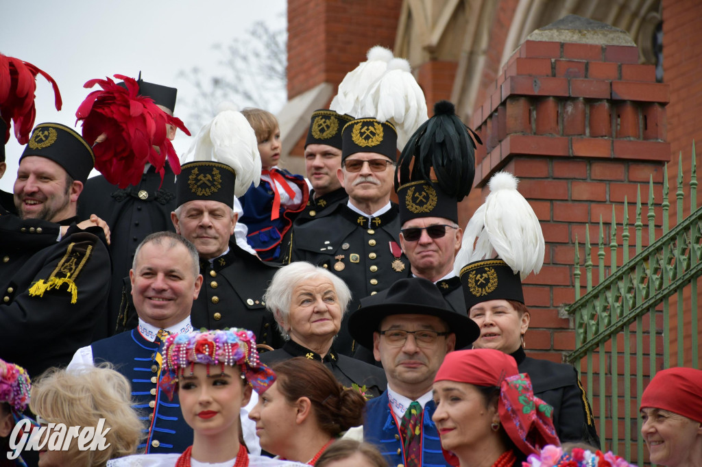 Radzionków. Wielkanocna tradycja w stroju regionalnym