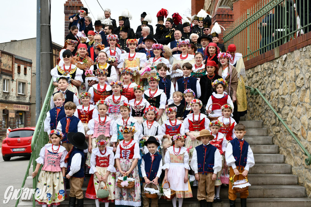 Radzionków. Wielkanocna tradycja w stroju regionalnym