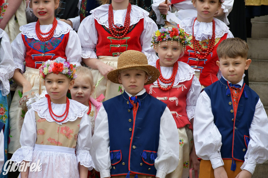 Radzionków. Wielkanocna tradycja w stroju regionalnym