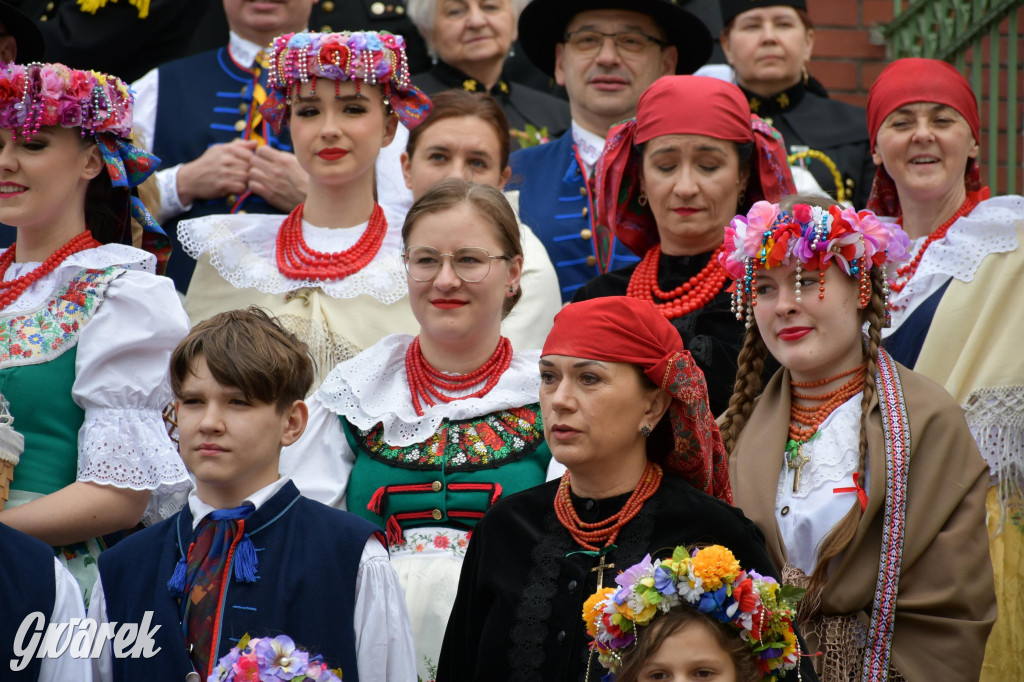 Radzionków. Wielkanocna tradycja w stroju regionalnym