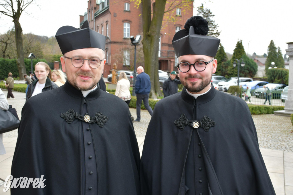 Radzionków. Wielkanocna tradycja w stroju regionalnym
