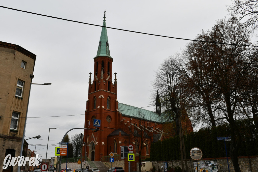 Radzionków. Wielkanocna tradycja w stroju regionalnym