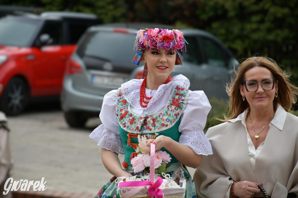 Radzionków. Wielkanocna tradycja w stroju regionalnym