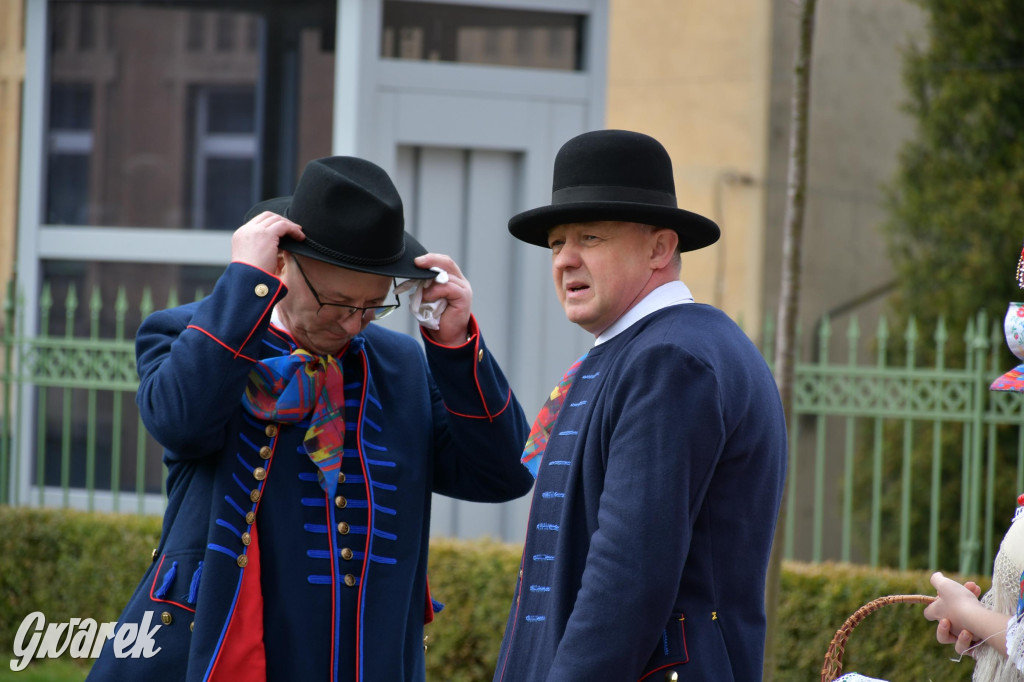 Radzionków. Wielkanocna tradycja w stroju regionalnym