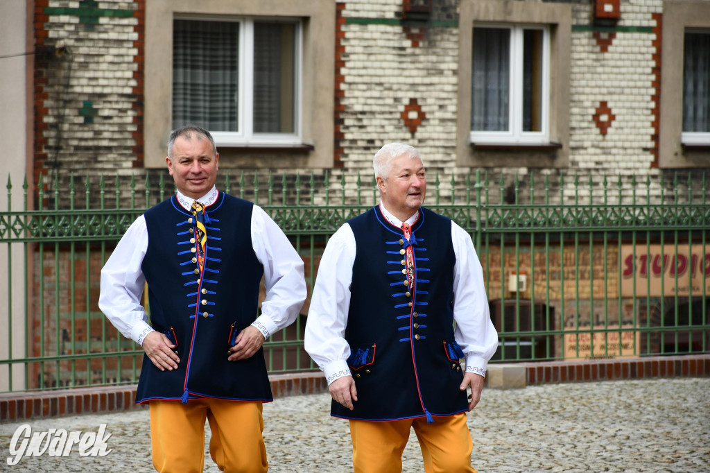 Radzionków. Wielkanocna tradycja w stroju regionalnym