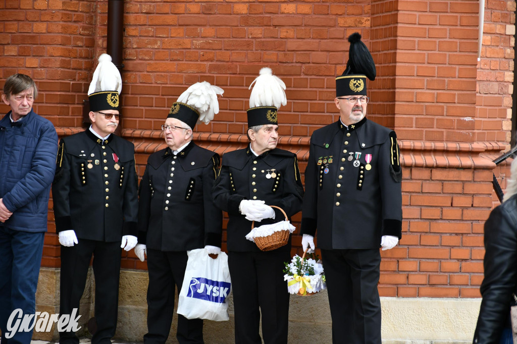 Radzionków. Wielkanocna tradycja w stroju regionalnym