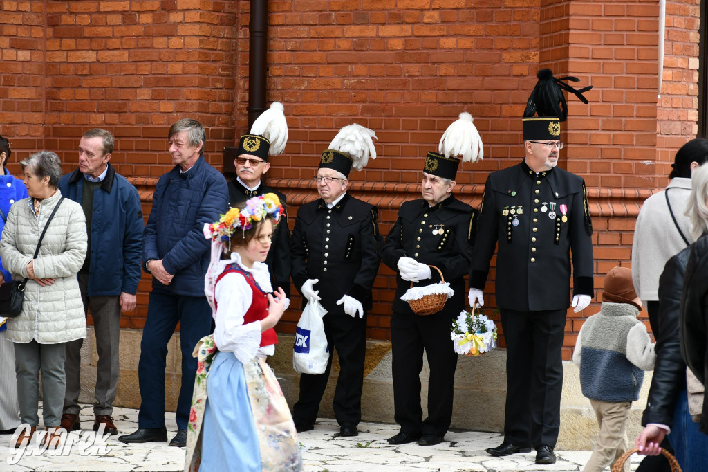 Radzionków. Wielkanocna tradycja w stroju regionalnym