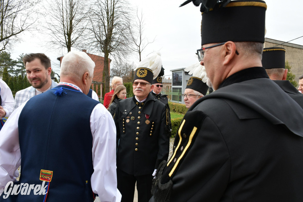 Radzionków. Wielkanocna tradycja w stroju regionalnym