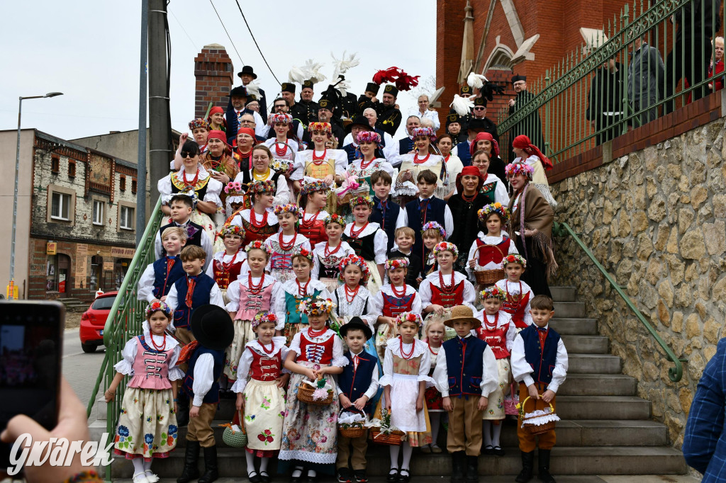 Radzionków. Wielkanocna tradycja w stroju regionalnym