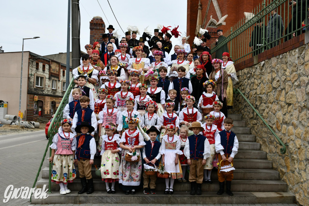 Radzionków. Wielkanocna tradycja w stroju regionalnym