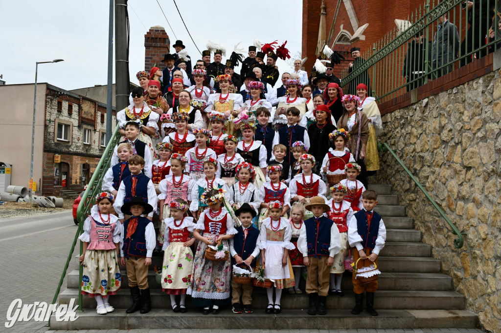 Radzionków. Wielkanocna tradycja w stroju regionalnym