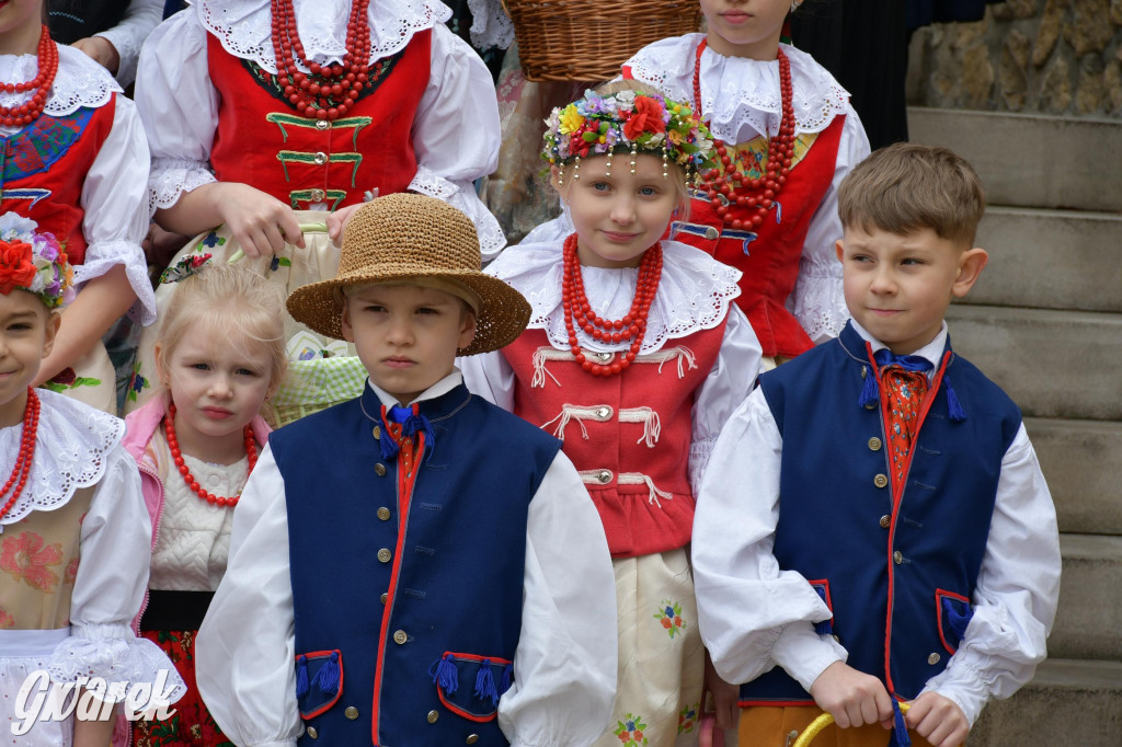 Radzionków. Wielkanocna tradycja w stroju regionalnym
