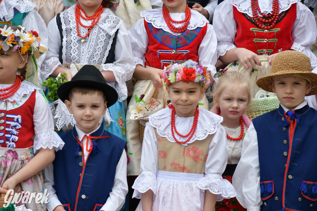 Radzionków. Wielkanocna tradycja w stroju regionalnym