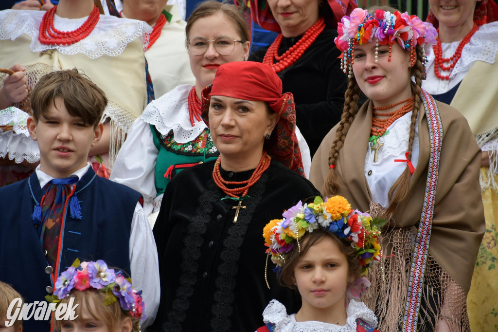 Radzionków. Wielkanocna tradycja w stroju regionalnym