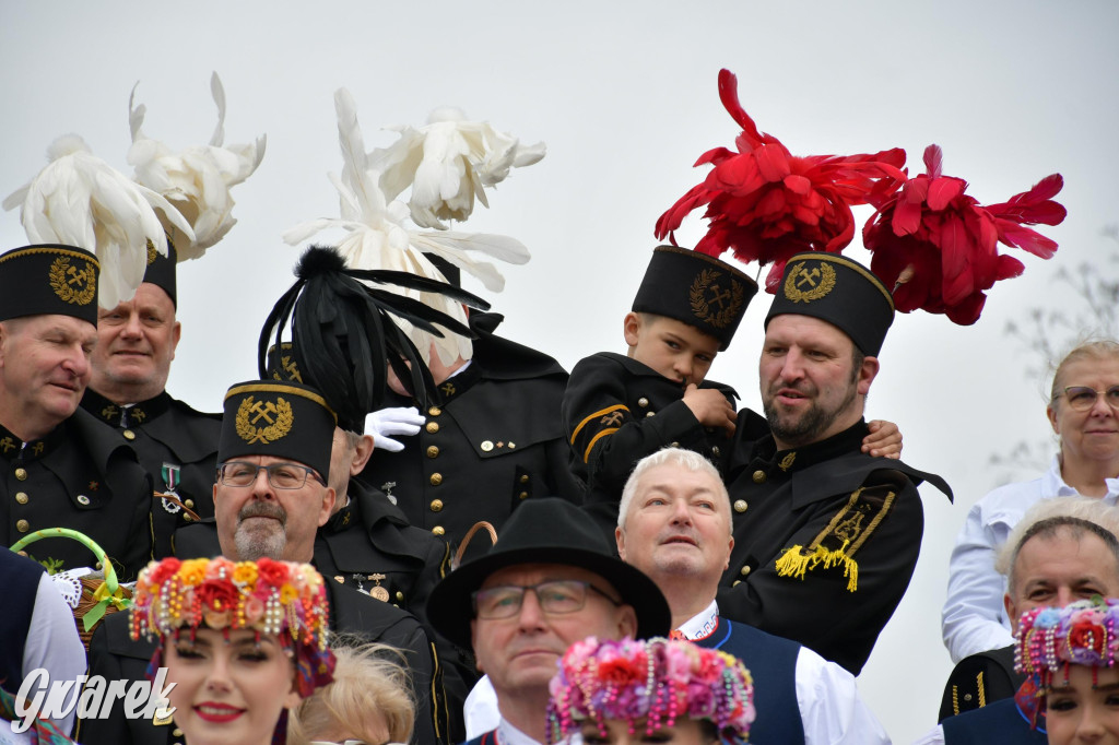 Radzionków. Wielkanocna tradycja w stroju regionalnym