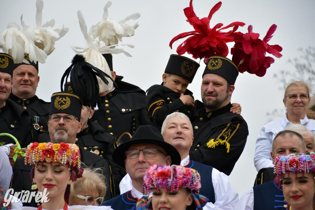 Radzionków. Wielkanocna tradycja w stroju regionalnym