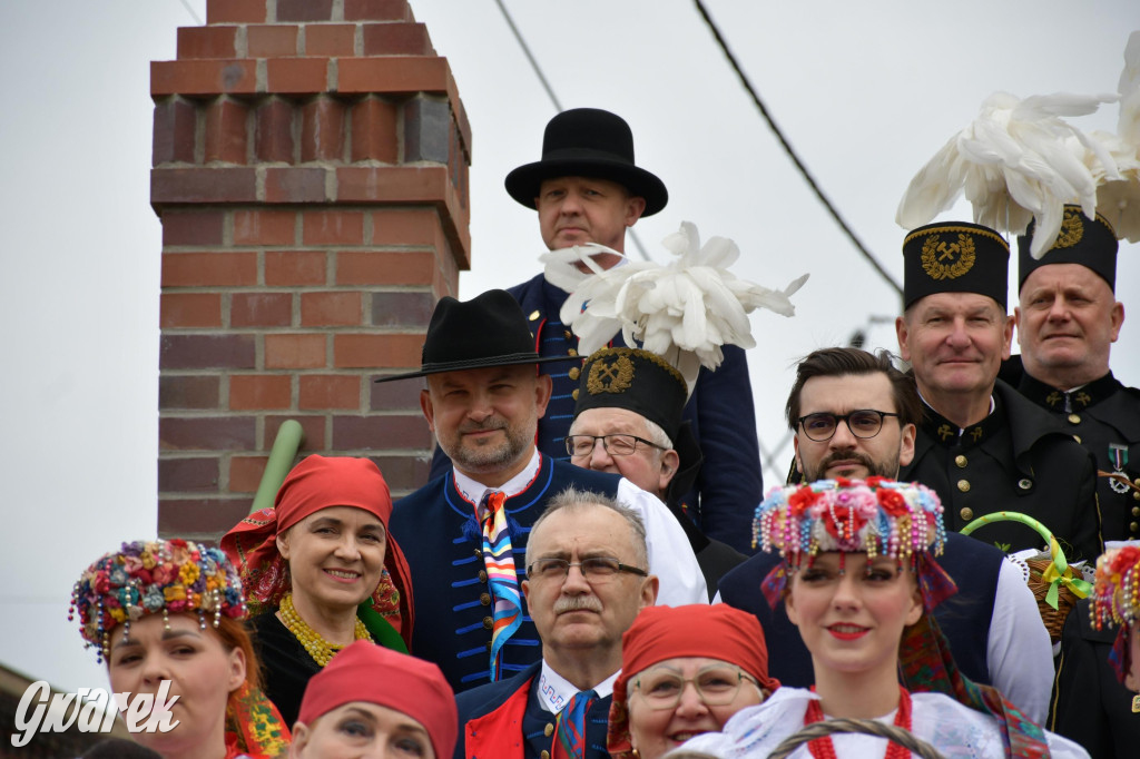 Radzionków. Wielkanocna tradycja w stroju regionalnym