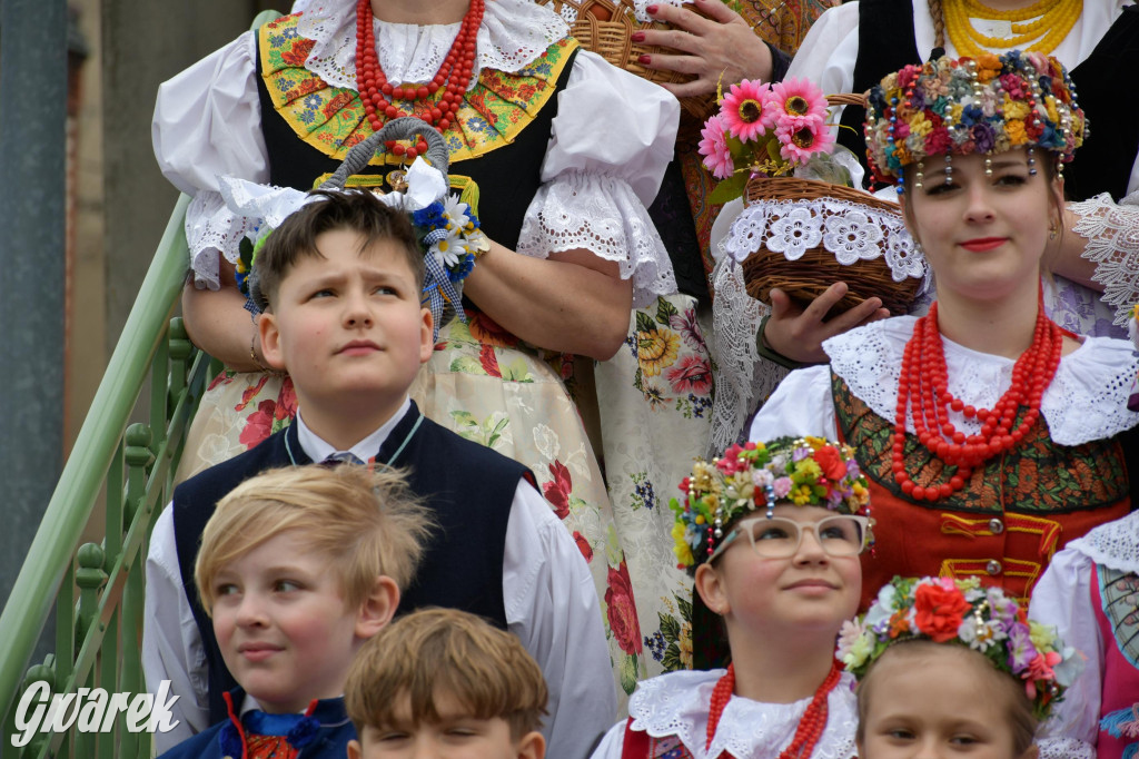 Radzionków. Wielkanocna tradycja w stroju regionalnym