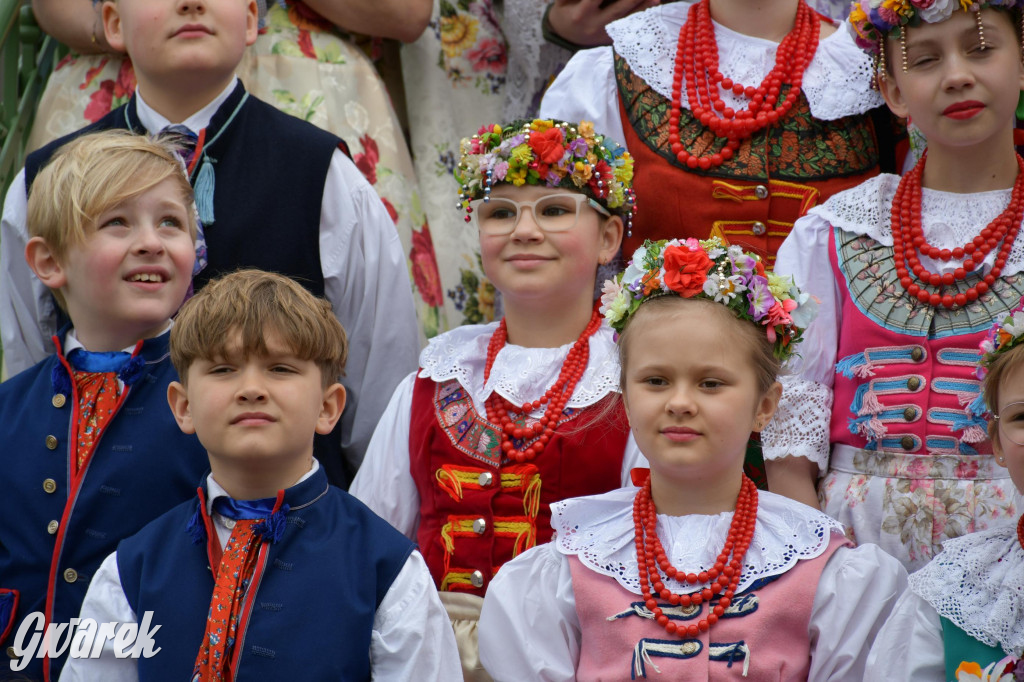 Radzionków. Wielkanocna tradycja w stroju regionalnym