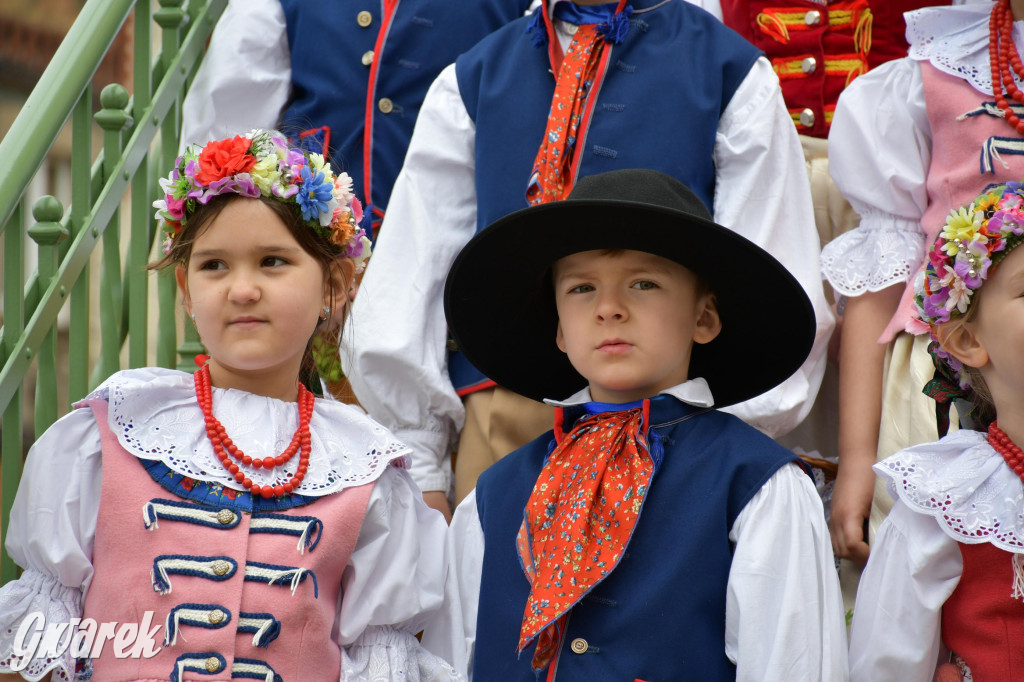 Radzionków. Wielkanocna tradycja w stroju regionalnym