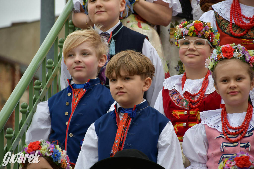 Radzionków. Wielkanocna tradycja w stroju regionalnym