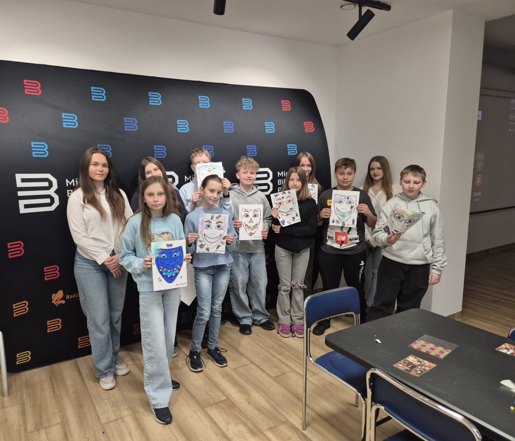 Radzionków. Presja rówieśników i dwie uczennice w akcji