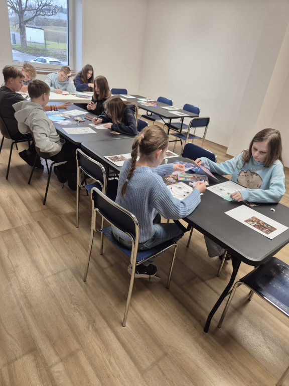 Radzionków. Presja rówieśników i dwie uczennice w akcji