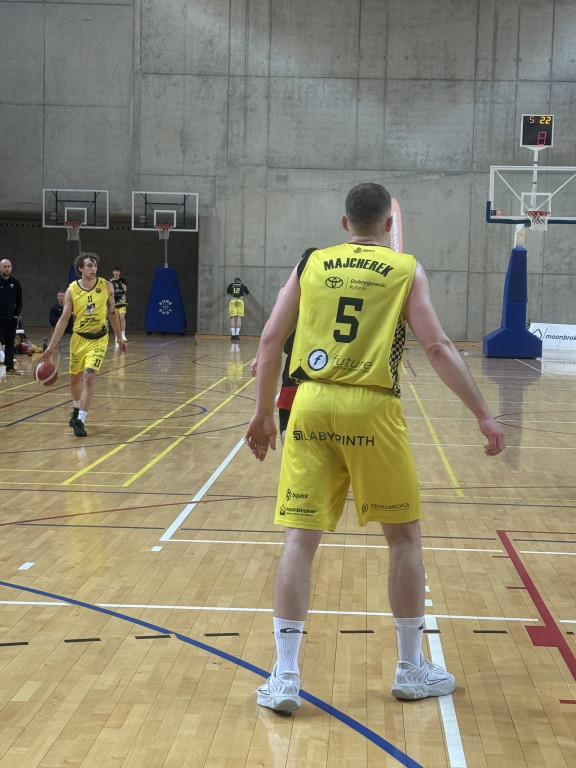 Brawa dla naszych koszykarzy. Mają awans!