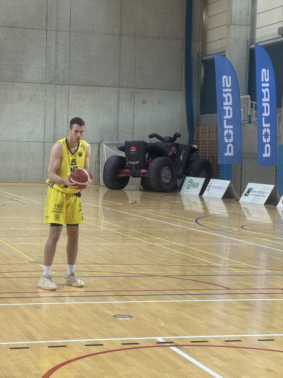 Brawa dla naszych koszykarzy. Mają awans!