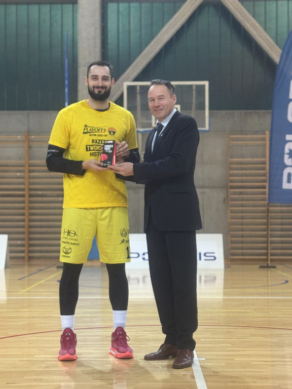 Brawa dla naszych koszykarzy. Mają awans!