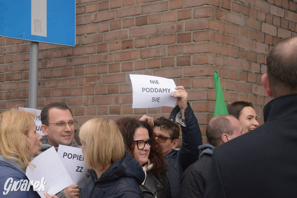 Protest pracowników ZUS w Tarnowskich Górach