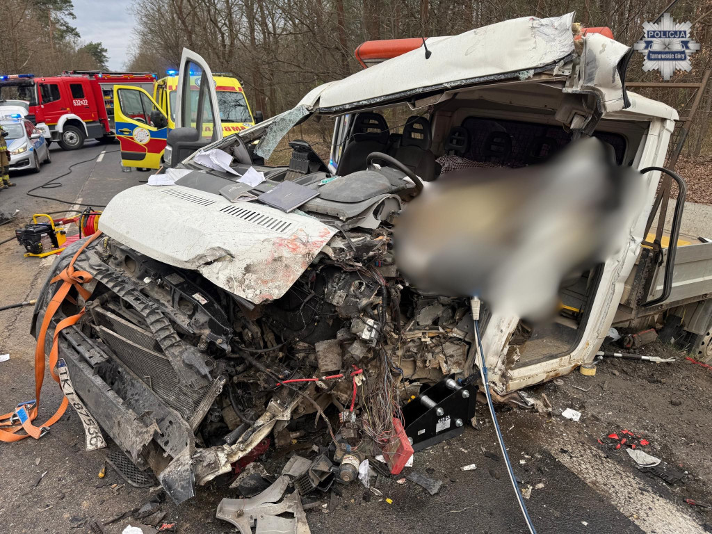 Świerklaniec. Wypadek na DK 78. Jedna osoba nie żyje, dwie trafiły do szpitala