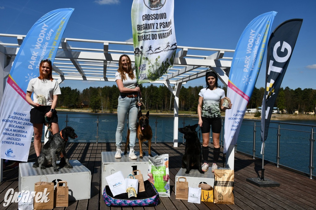 Biegi i podchody z psami nad Zalewem Nakło-Chechło