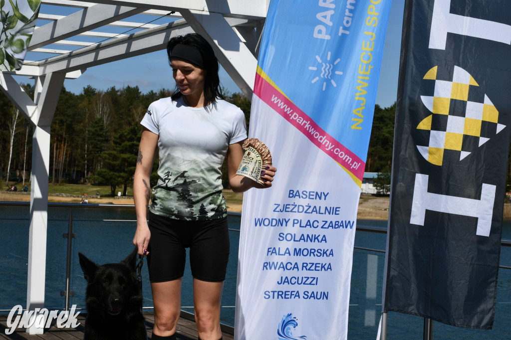 Biegi i podchody z psami nad Zalewem Nakło-Chechło