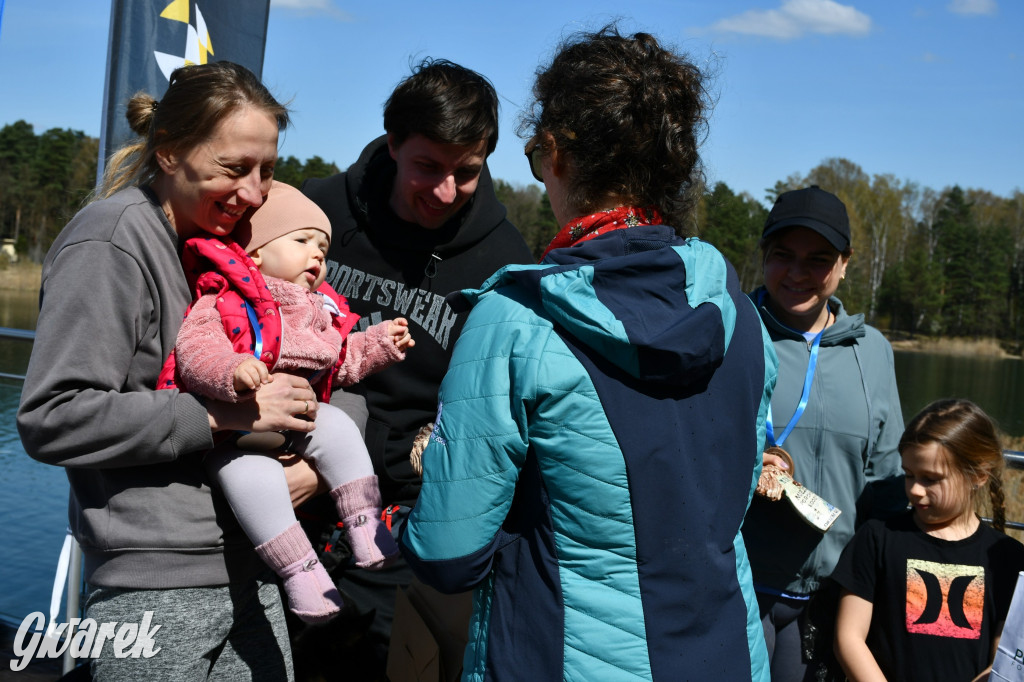 Biegi i podchody z psami nad Zalewem Nakło-Chechło