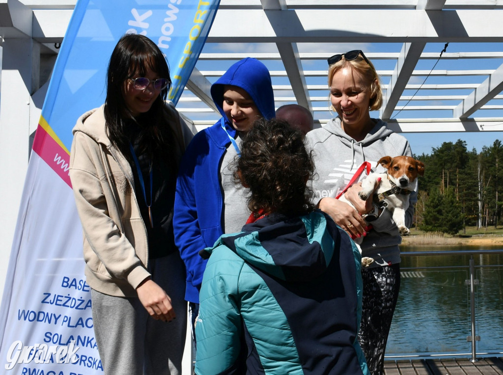 Biegi i podchody z psami nad Zalewem Nakło-Chechło